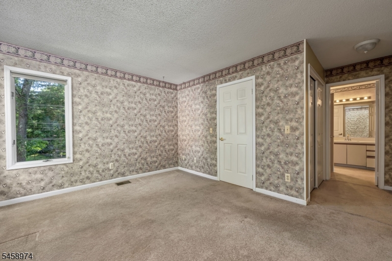 2 Ridgeview Ter Property Photo 29