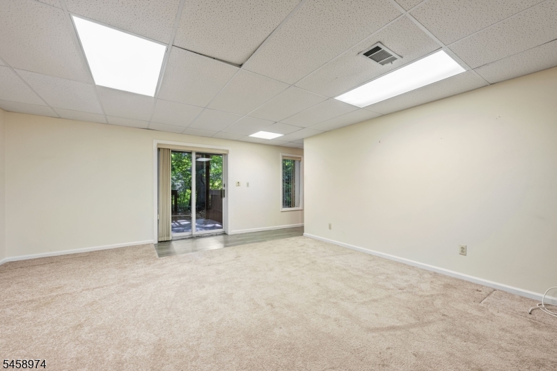 2 Ridgeview Ter Property Photo 32