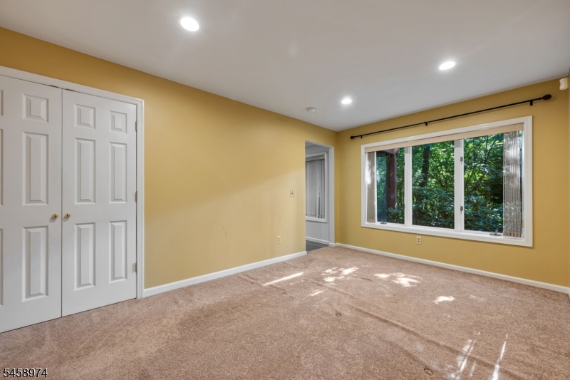 2 Ridgeview Ter Property Photo 34
