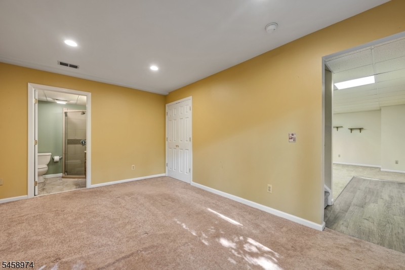 2 Ridgeview Ter Property Photo 35