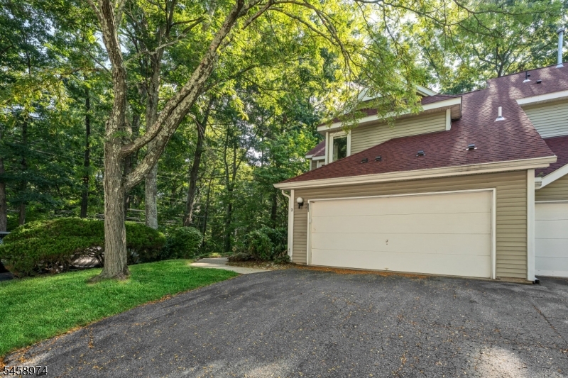 2 Ridgeview Ter Property Photo 39