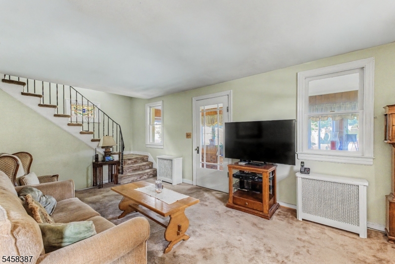 137 Mckinley Ave Property Photo 9