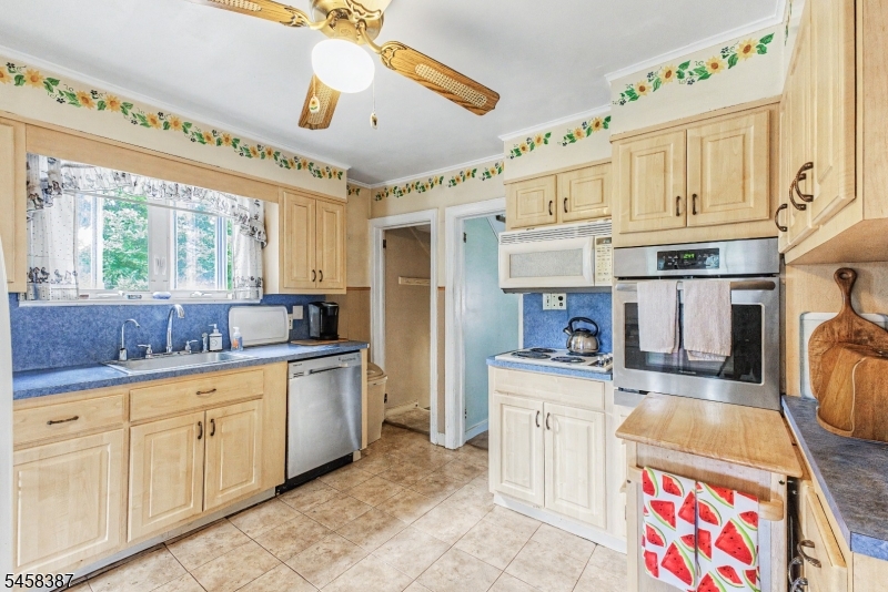 137 Mckinley Ave Property Photo 11