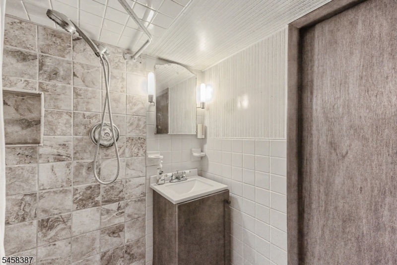 137 Mckinley Ave Property Photo 27