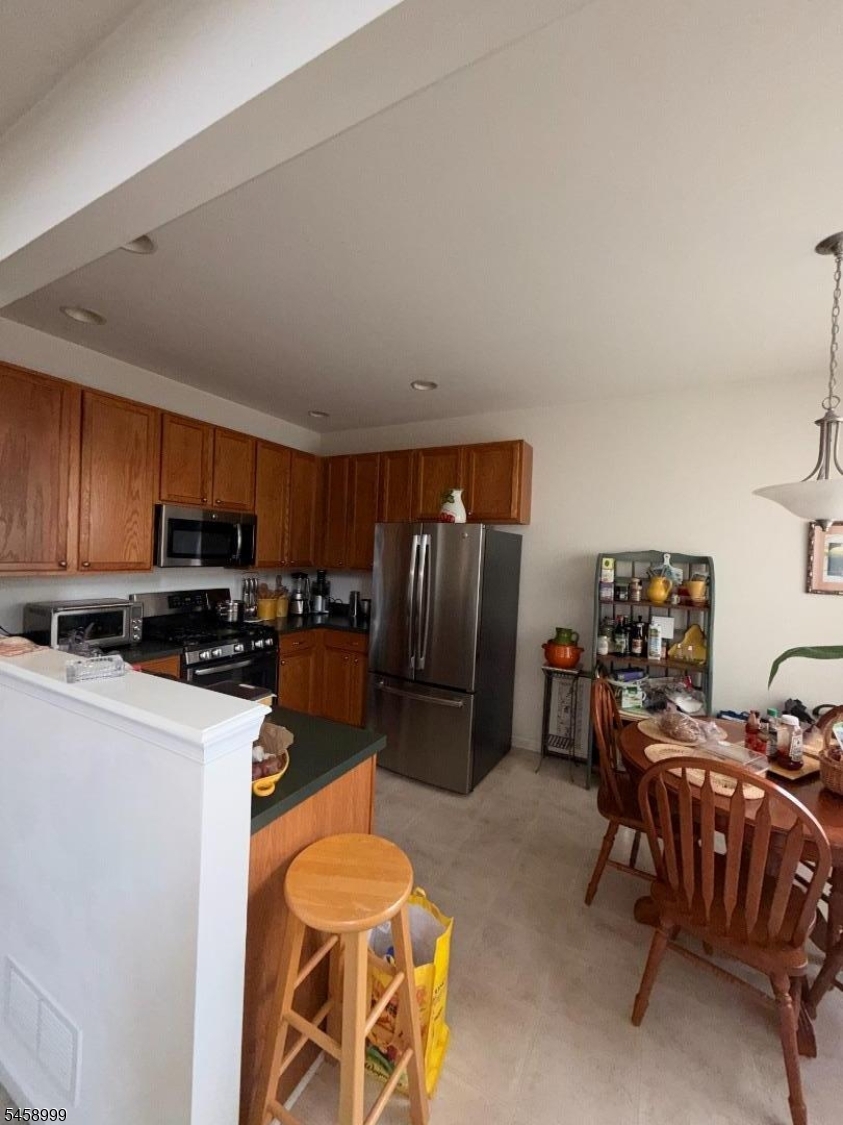 121 Threadleaf Ter Property Photo 3