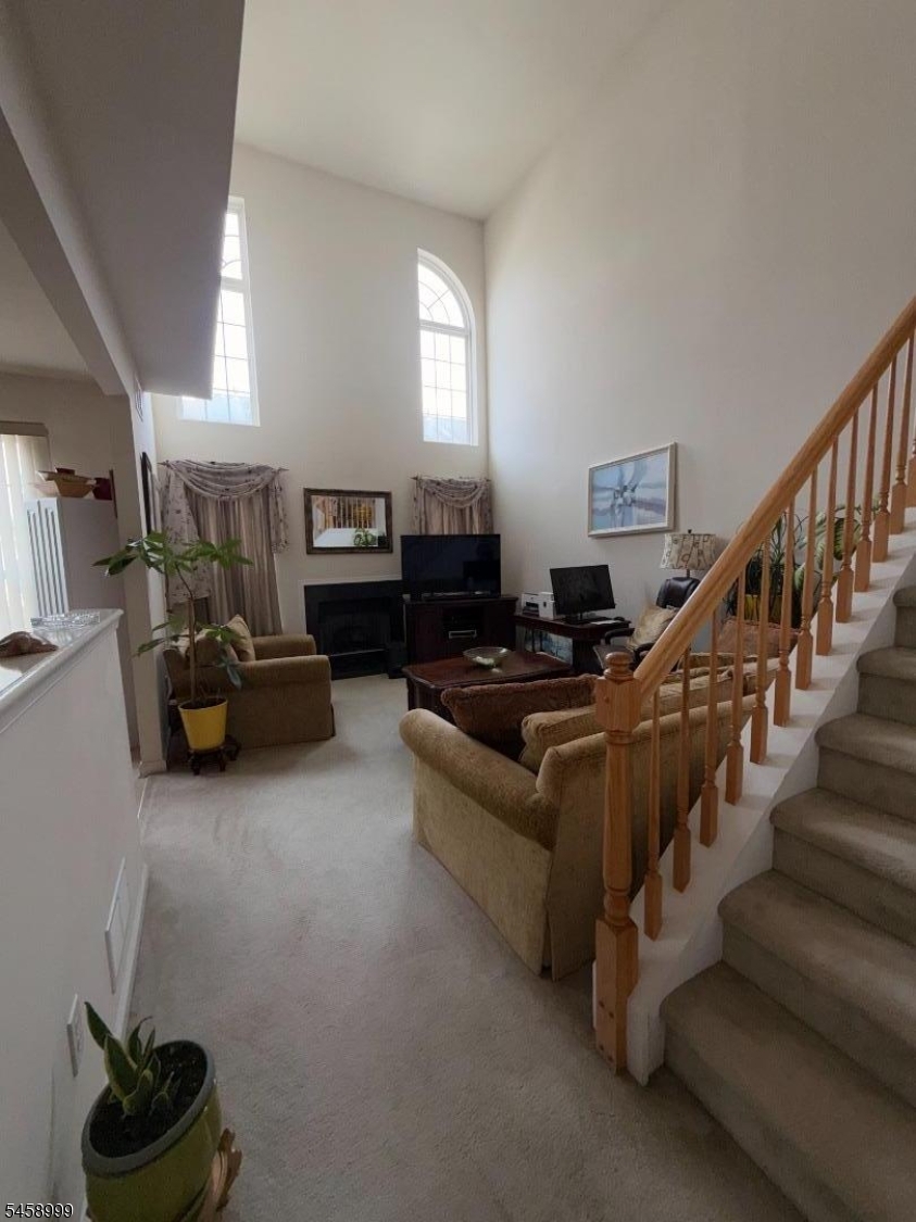 121 Threadleaf Ter Property Photo 5