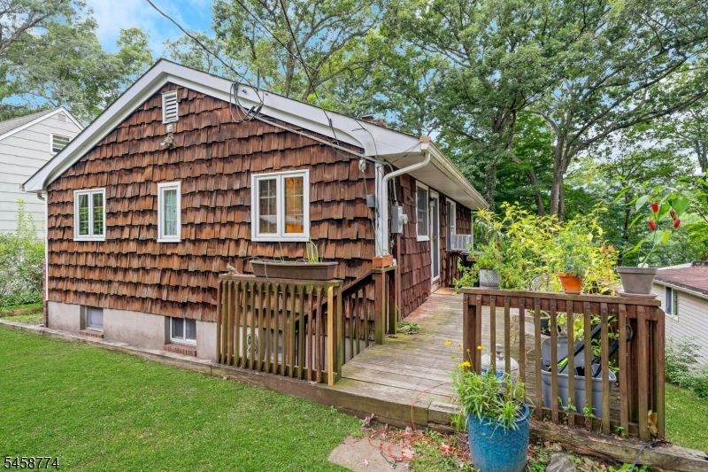 15 Hillside Rd Property Photo 1