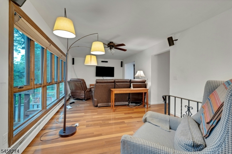 15 Hillside Rd Property Photo 16