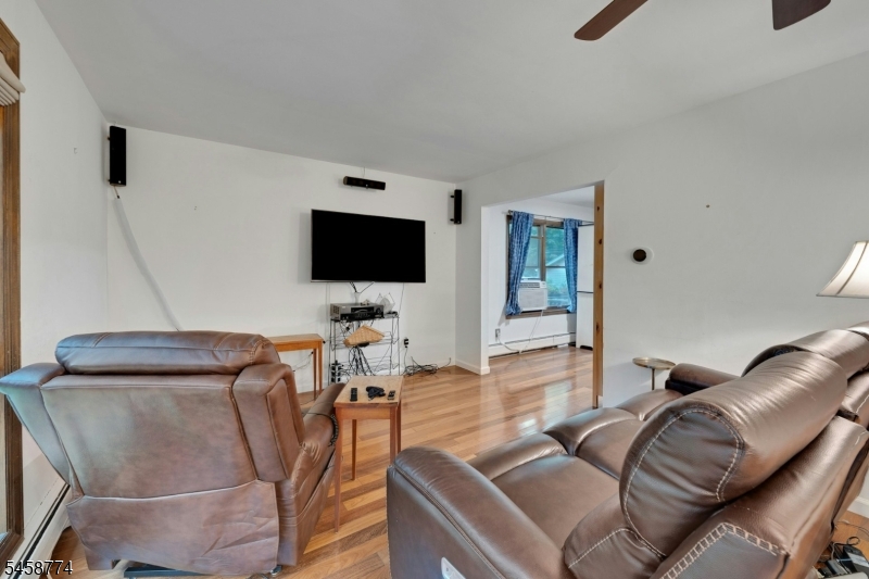 15 Hillside Rd Property Photo 17