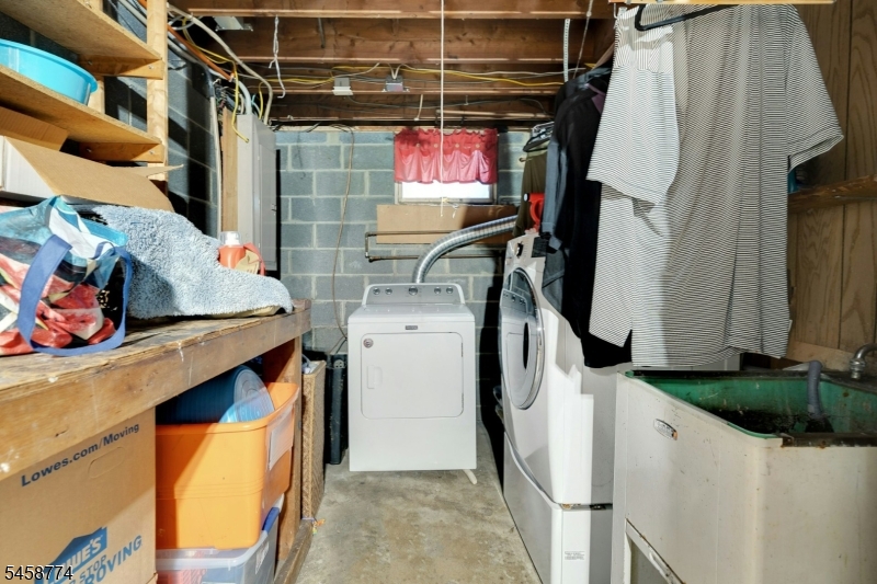 15 Hillside Rd Property Photo 37