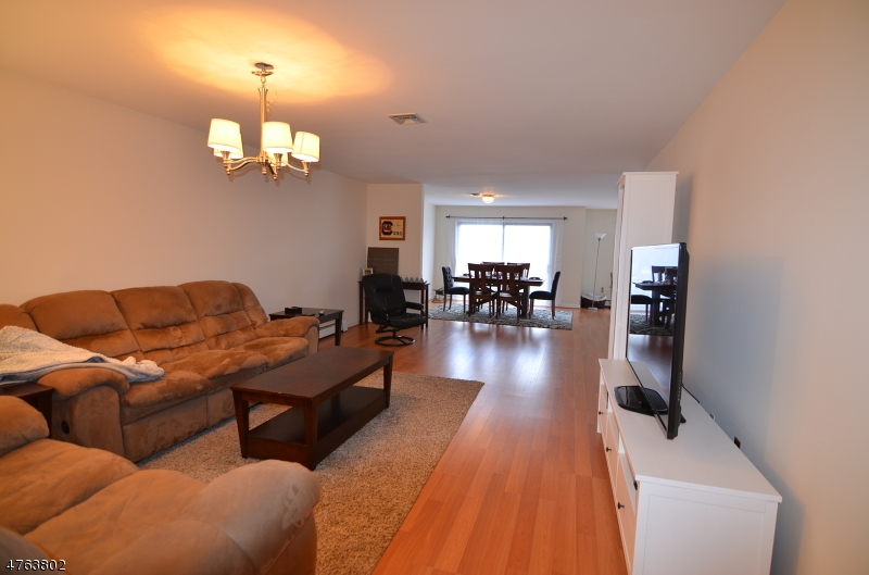 26 Stryker Ct Property Photo 4