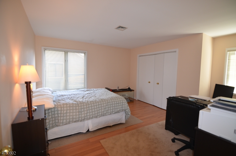 26 Stryker Ct Property Photo 11