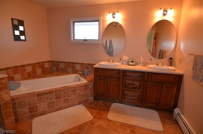 26 Stryker Ct Property Photo 17