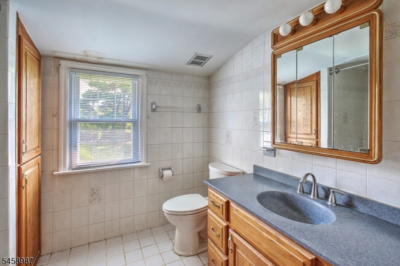 25 Fairview Dr E Property Photo 21