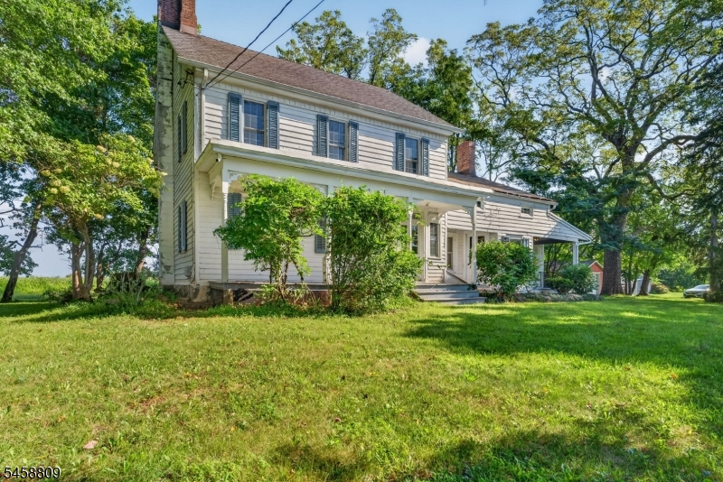 240 Willow Rd Property Photo 14