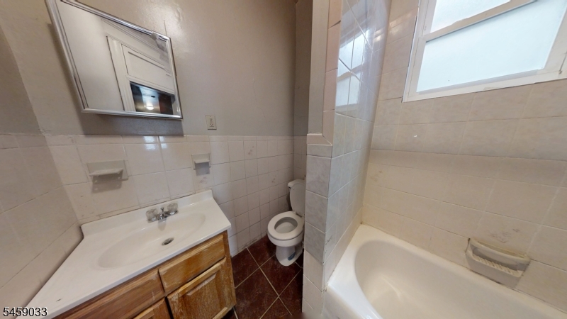 504 Springfield Ave Property Photo 12
