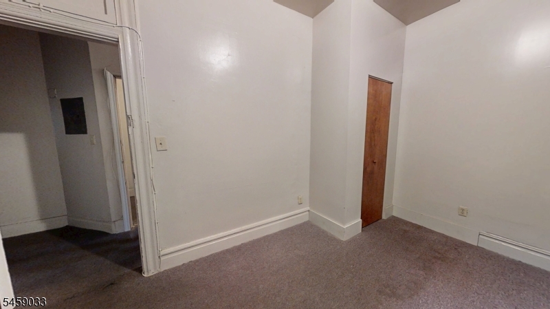 504 Springfield Ave Property Photo 17
