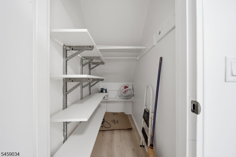 125 Regency Park 125 Property Photo 11