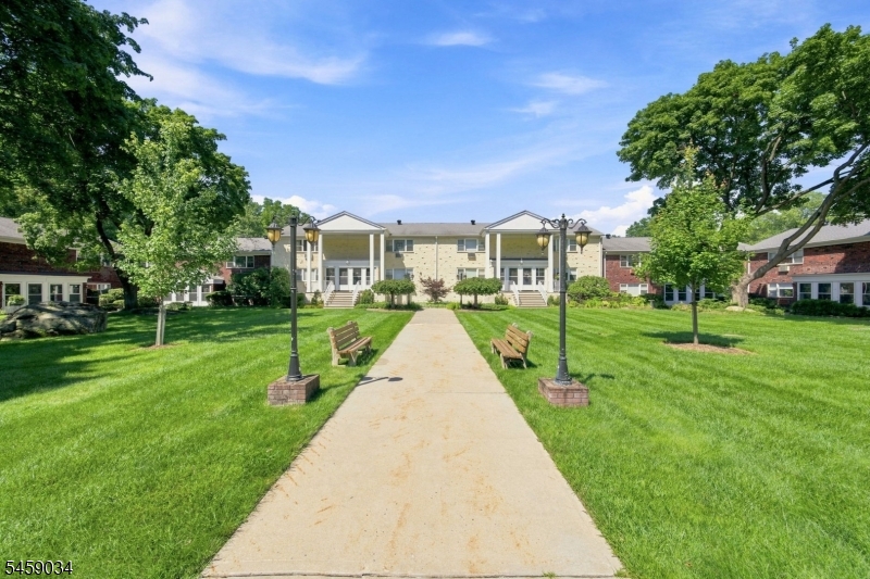125 Regency Park 125 Property Photo 18
