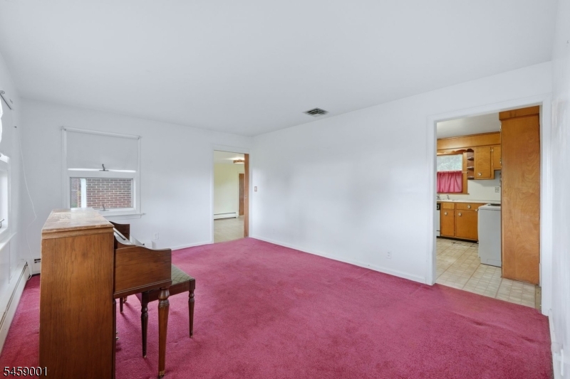 23 Glendale Dr Property Photo 5
