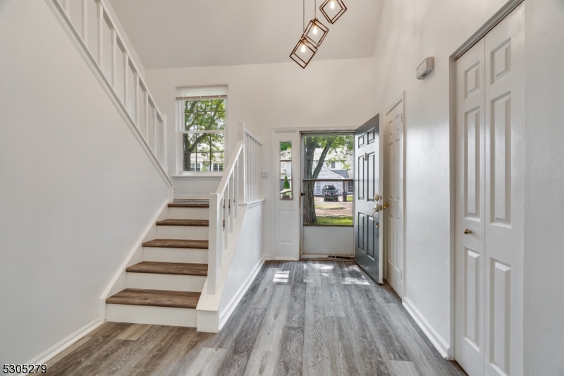 130 Winchester Way Property Photo 3