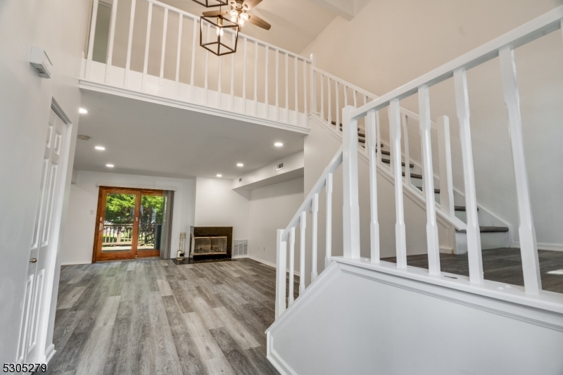 130 Winchester Way Property Photo 7