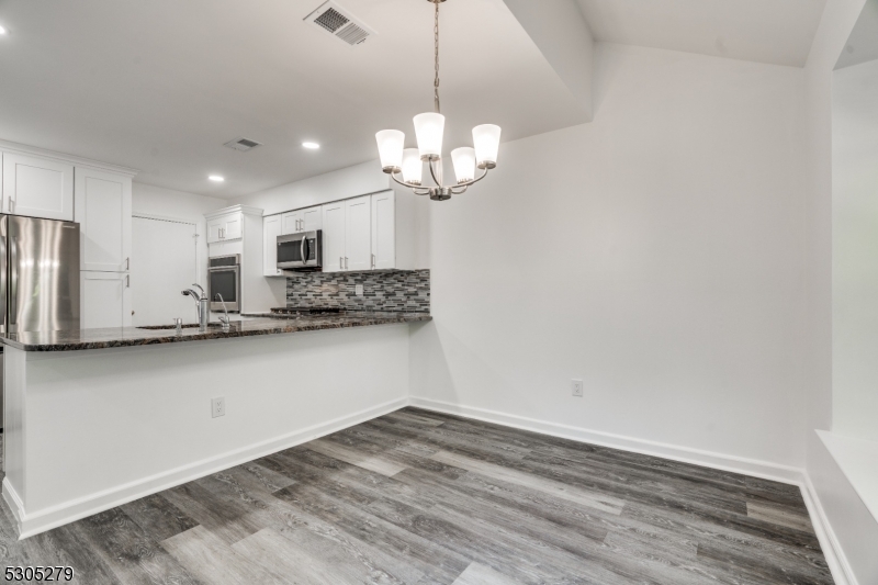 130 Winchester Way Property Photo 14