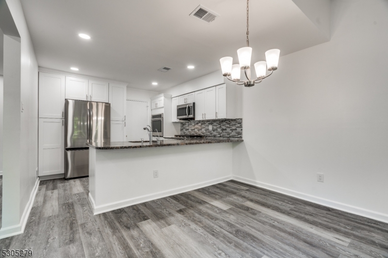 130 Winchester Way Property Photo 15