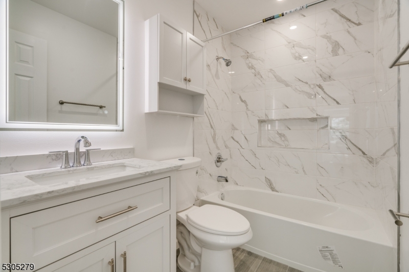 130 Winchester Way Property Photo 34