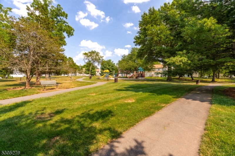 130 Winchester Way Property Photo 42