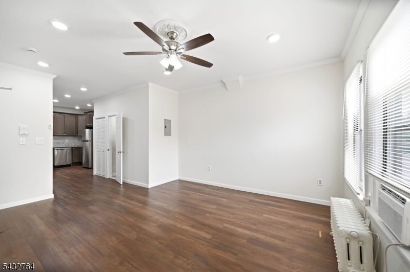 350 Arlington Ave Property Photo 11