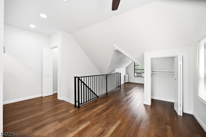 350 Arlington Ave Property Photo 13