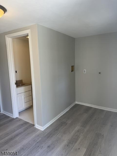 76 S Lincoln Ave Property Photo 6