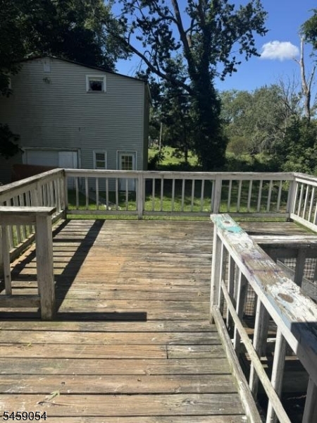76 S Lincoln Ave Property Photo 8
