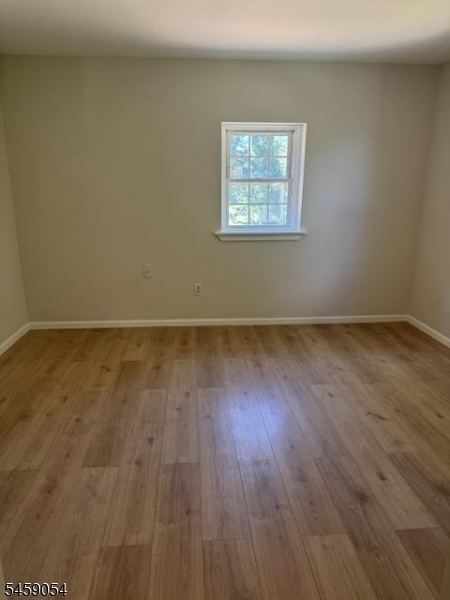 76 S Lincoln Ave Property Photo 9