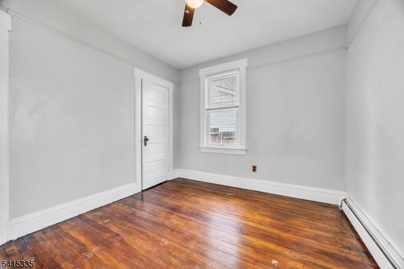 425 Mercer Ave Property Photo 15