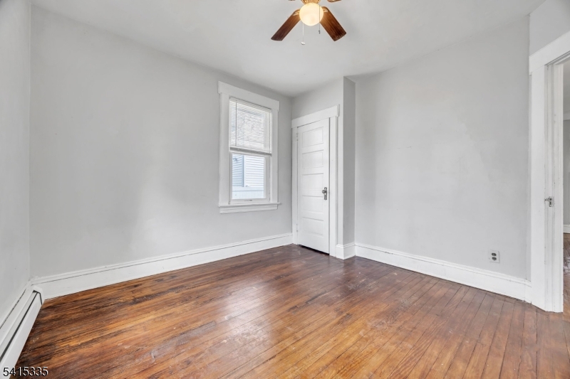 425 Mercer Ave Property Photo 17