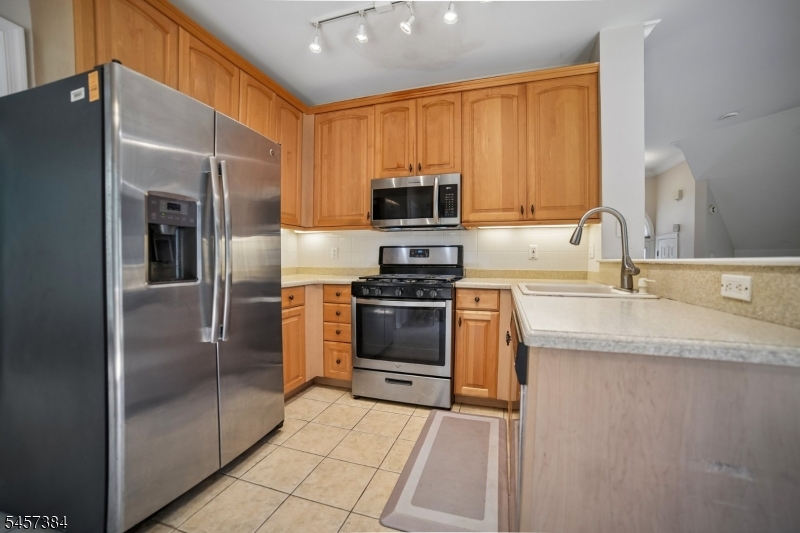 147 Arrowgate Dr Property Photo 15