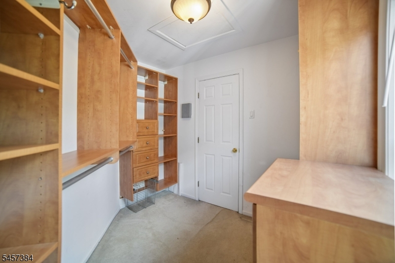 147 Arrowgate Dr Property Photo 22
