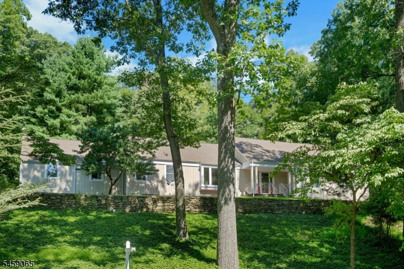 47 Long Ridge Rd Property Photo 1