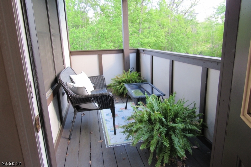 10 Heritage Dr Property Photo 8