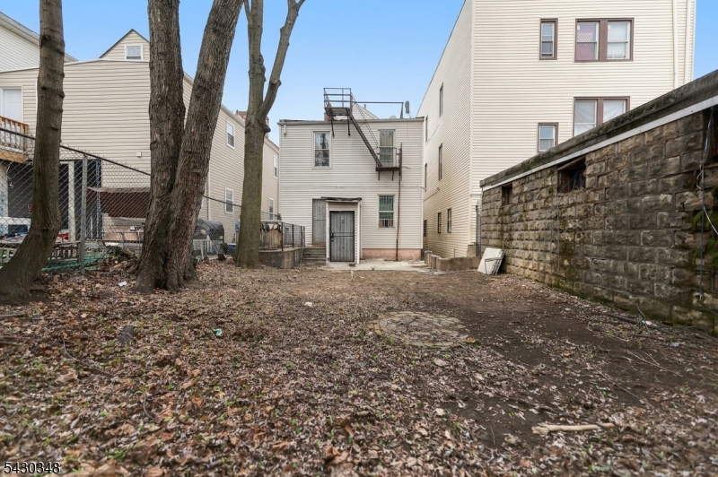 58 11th Ave Property Photo 35