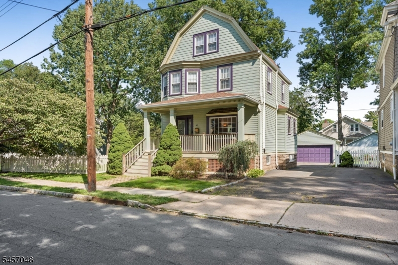 46 N Hillside Ave Property Photo 1