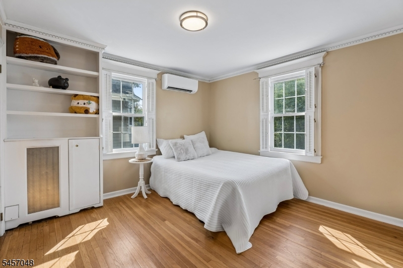 46 N Hillside Ave Property Photo 19