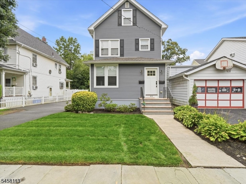 44 Clinton St Property Photo 1