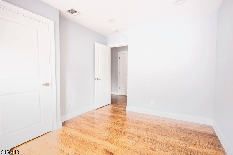44 Clinton St Property Photo 30