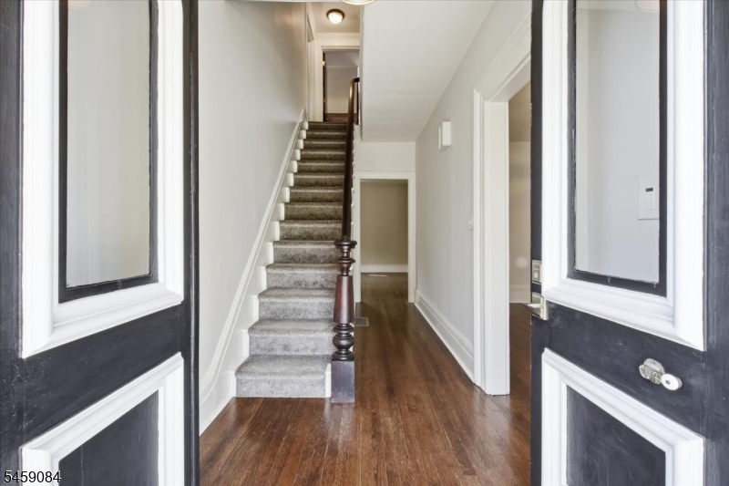 15 Main St Property Photo 4