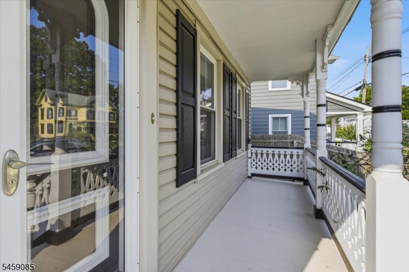 15 Main St Property Photo 3