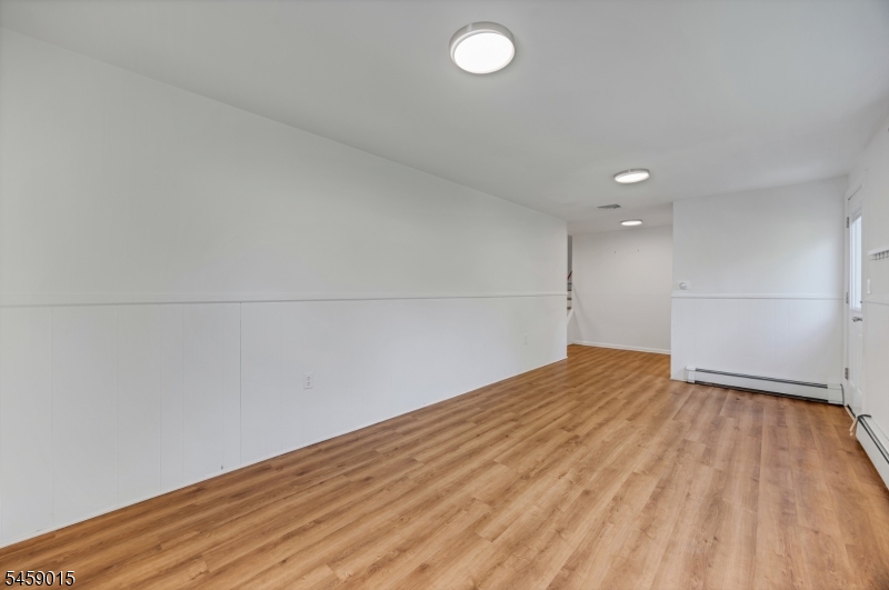 9 Edgewood Ave Property Photo 21