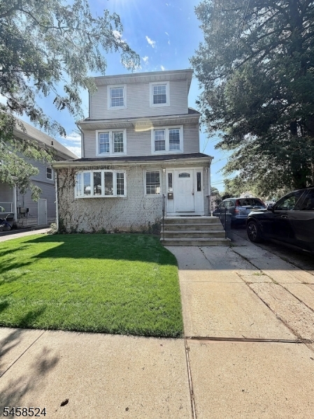 40 Raymond Ter Property Photo 1